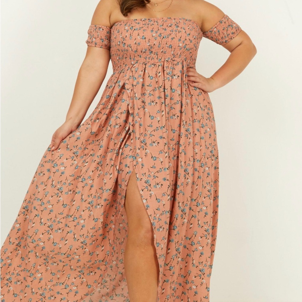 NWT Showpo Lovestruck Maxi Dress- size 16